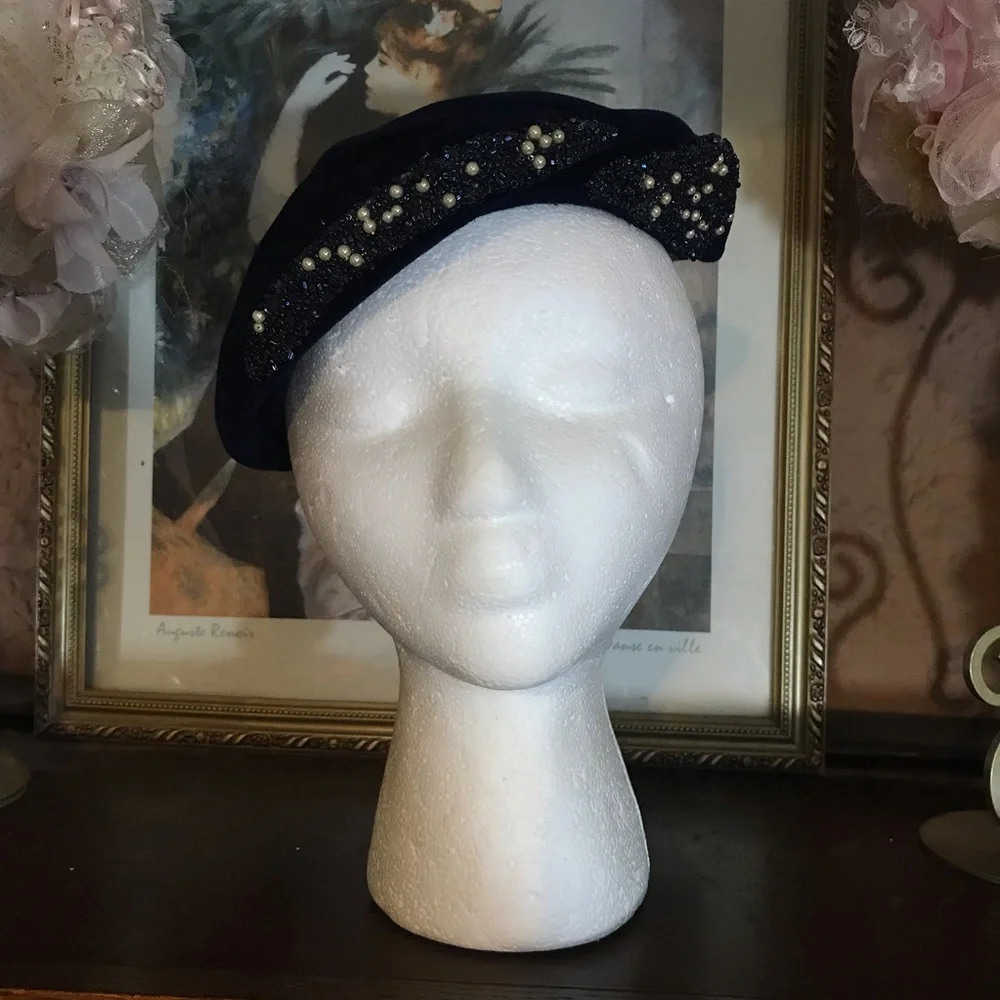VINTAGE 1960'S BLUE VELOUR BERET STYLE HAT WITH RHINESTONE EMBELLISHMENT - Picture 3 of 13